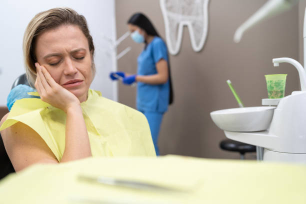 Dentist for Dental Trauma Farley, IA